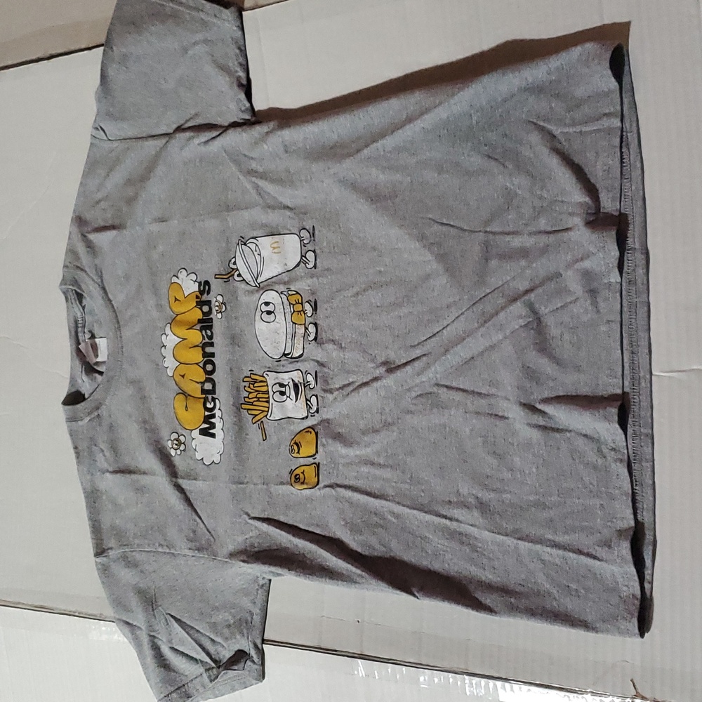 McDonald's Camp McDonald's t-shirt size Medium